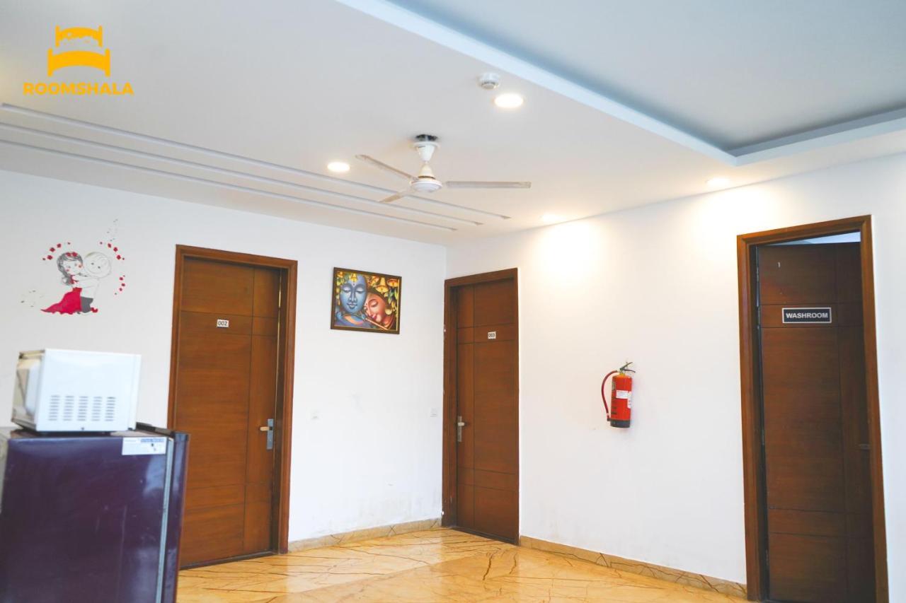 Hotel Ls 21 Badshahpur ภายนอก รูปภาพ