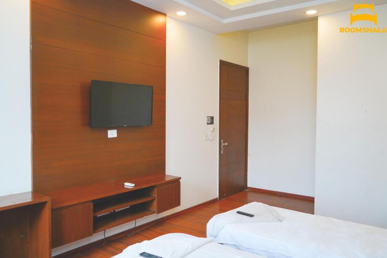 Hotel Ls 21 Badshahpur ภายนอก รูปภาพ