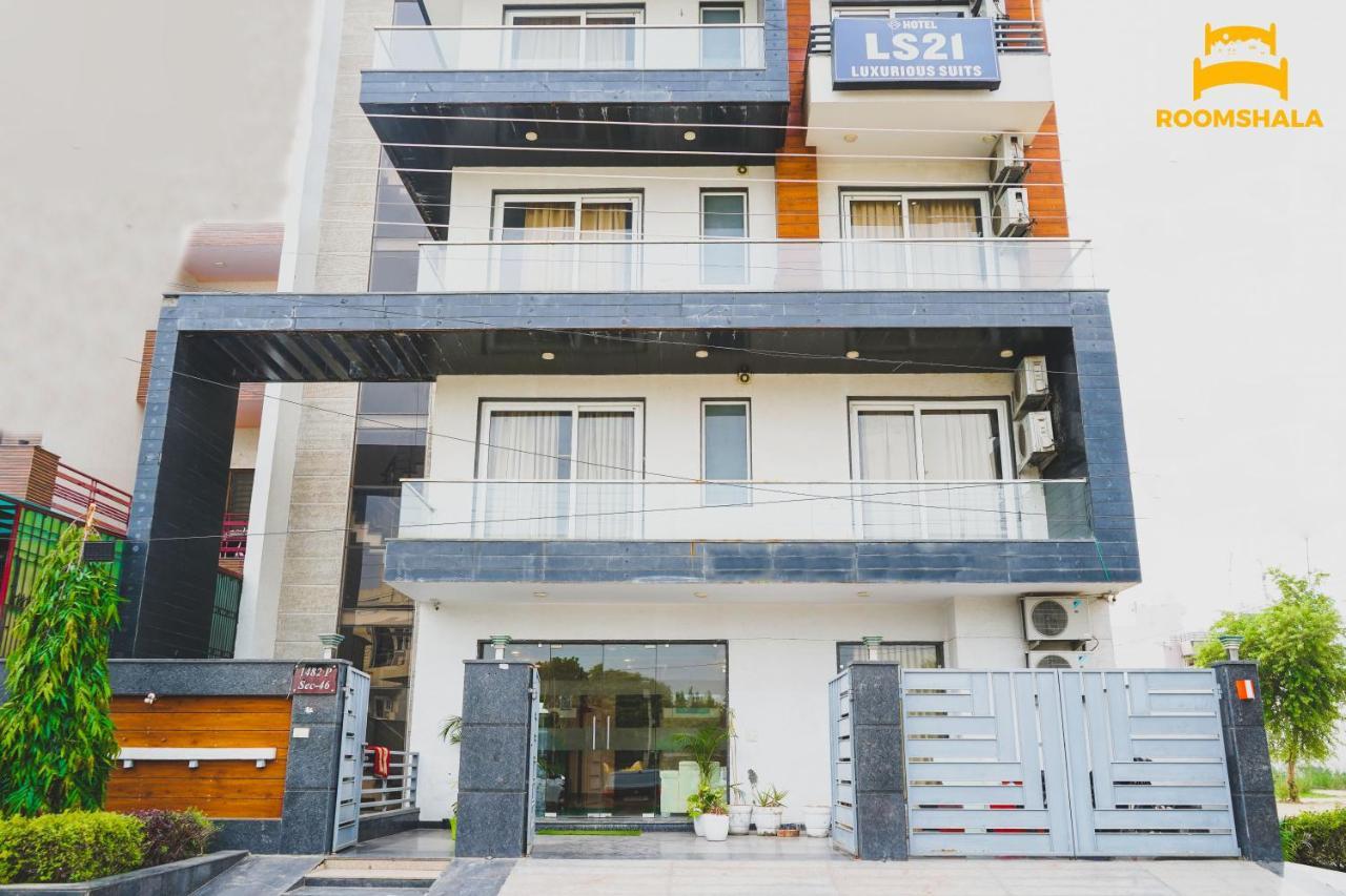 Hotel Ls 21 Badshahpur ภายนอก รูปภาพ